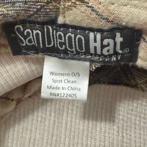 🤍 NWOT Corduroy Bucket Hat | Size S | Cream - Picture 3 of 3